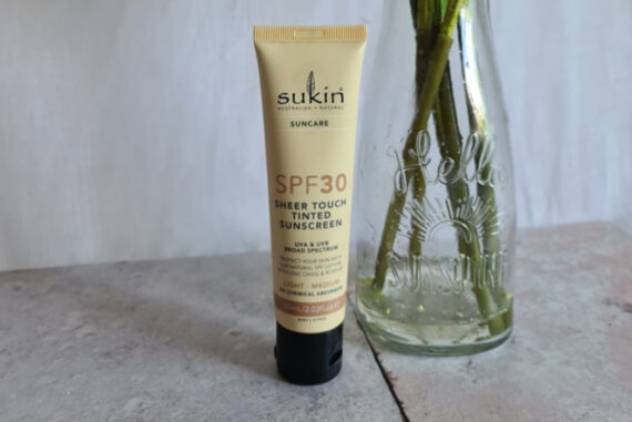 Sukin SPF30 Sheer Touch Face Sunscreen Review