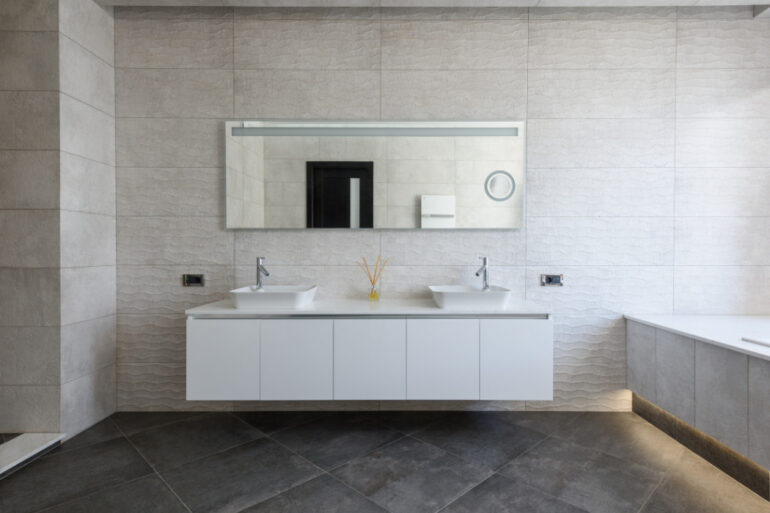 Make Your Bathroom Beautiful With These Tips