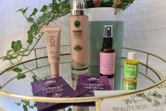 The LoveLula Beauty Box - January 2022