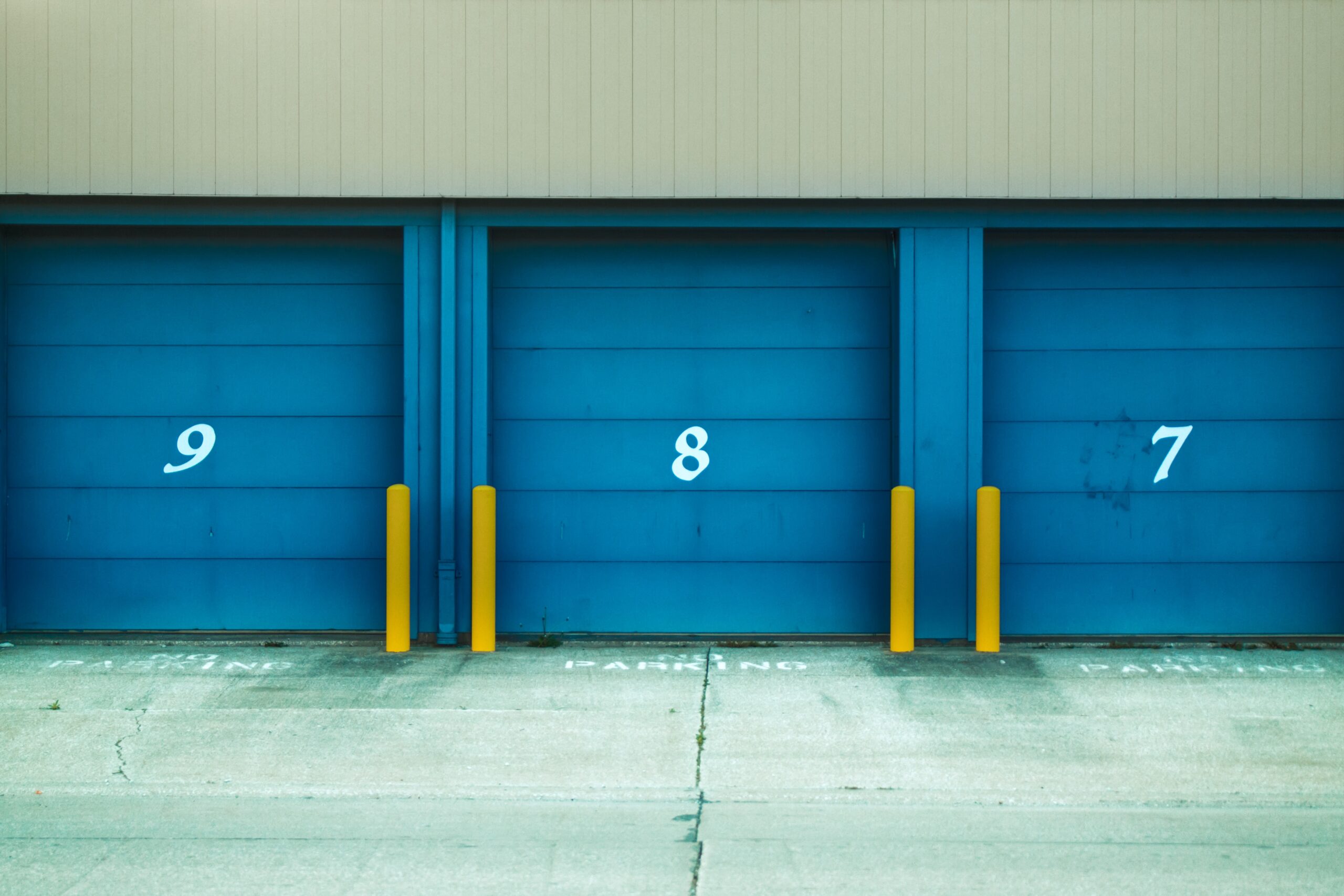 storage unit for relocating