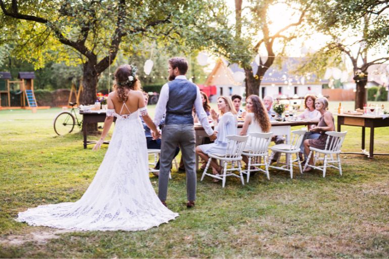 Ways To Keep Guests Happy at Your Backyard Wedding