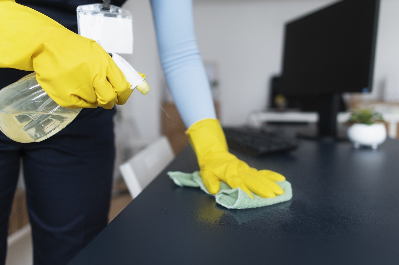 These Are The Things Stopping Your Home Being A Healthy Place To Live (& How To Deal With Them)