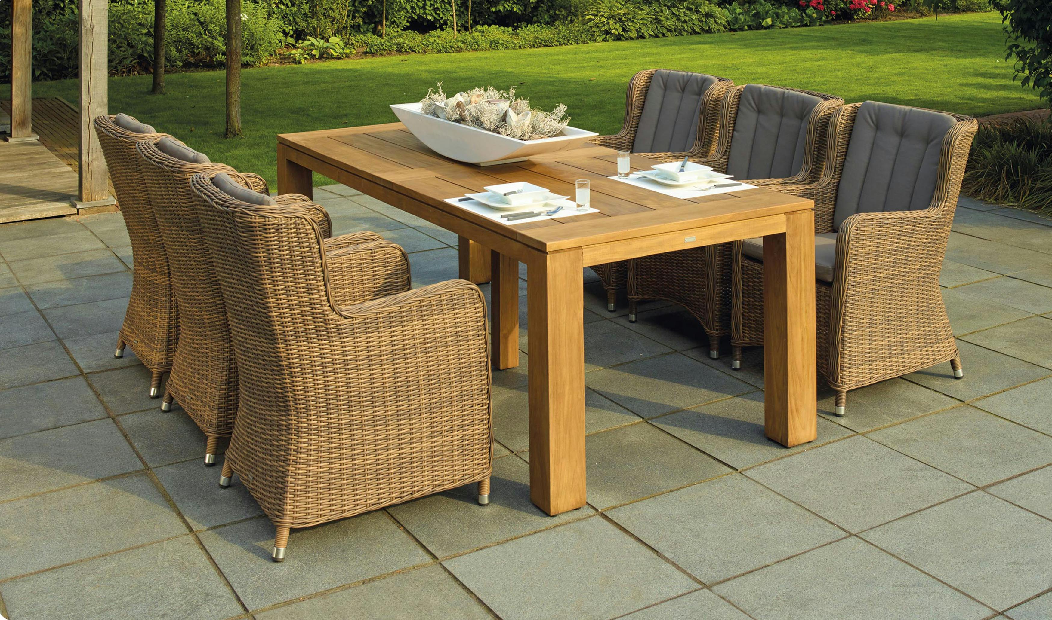 How to Transform Your Backyard Into a Beautiful Low-Maintenance Space